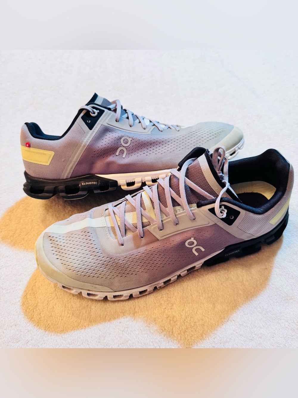 On Cloudflow 3.0 35.99235 Mens US 11 Running Shoes Alloy Magnet Athletic Sneaker
